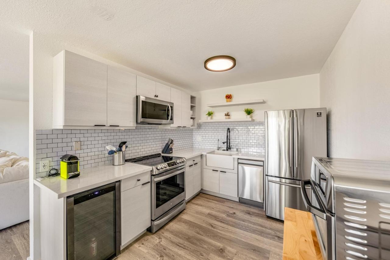 Newly Renovated Condo With Sup Paddle Boards And Golf Clubs Included Кайлуа-Кона Екстер'єр фото